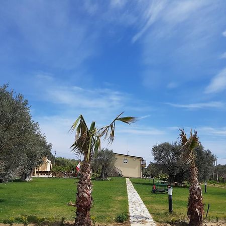 Agriturismo Donna Beatrice Bianco Eksteriør billede