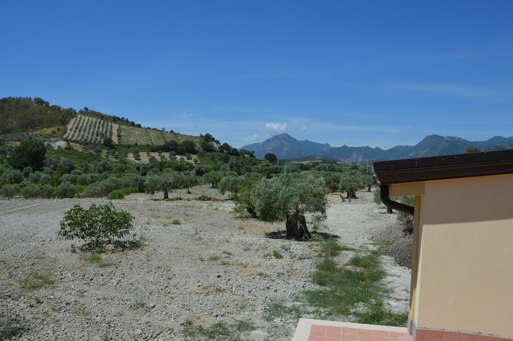 Agriturismo Donna Beatrice Bianco Eksteriør billede
