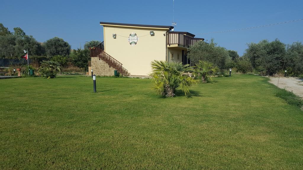 Agriturismo Donna Beatrice Bianco Eksteriør billede