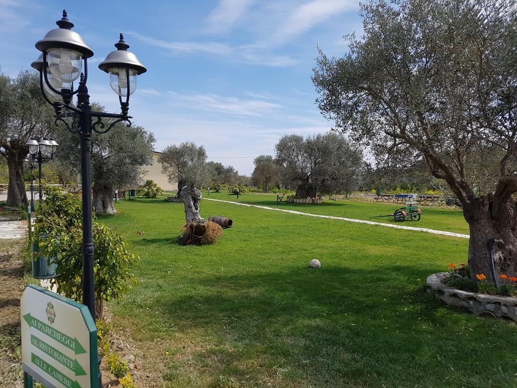 Agriturismo Donna Beatrice Bianco Eksteriør billede